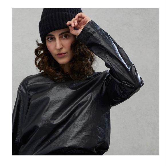 Luxton, waterproof tee - Picture 1 of 5